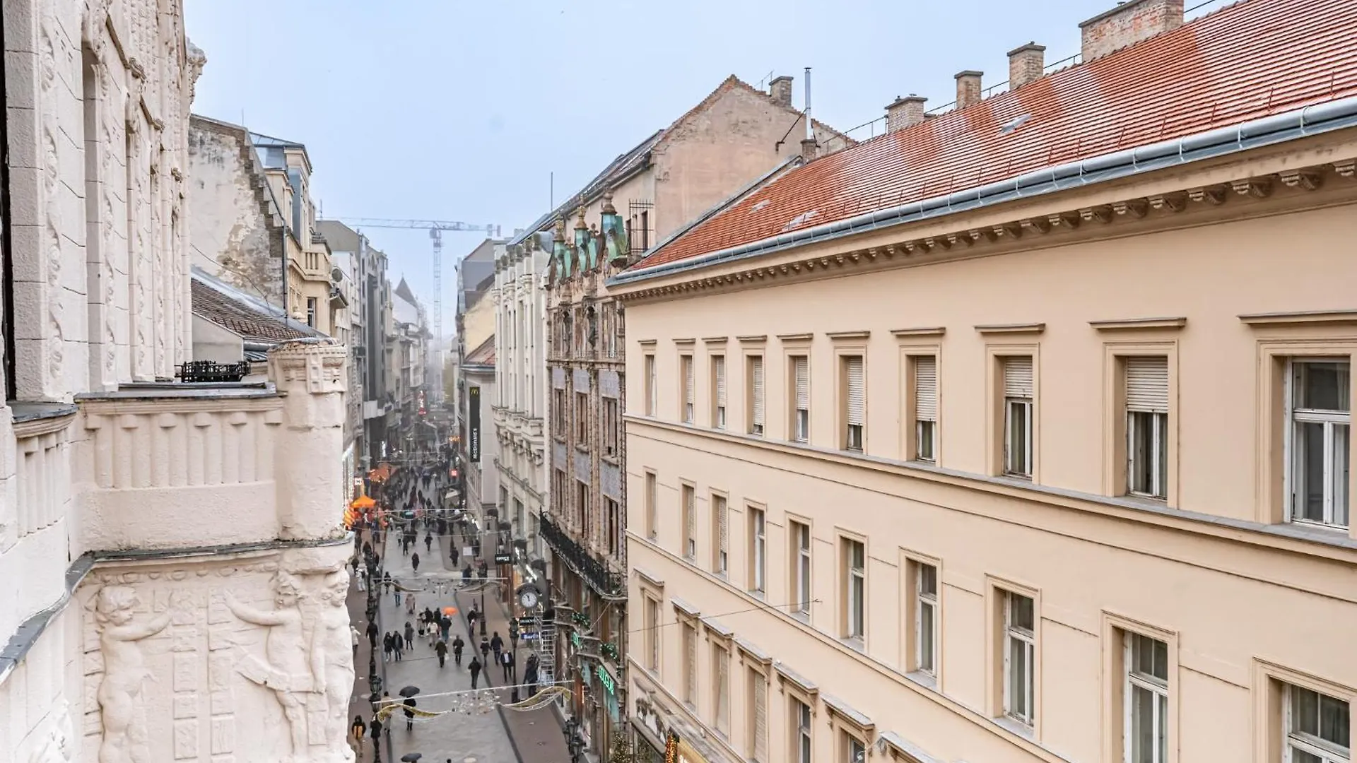3 Bdr Heart Of Budapest Central Apartment Hungary