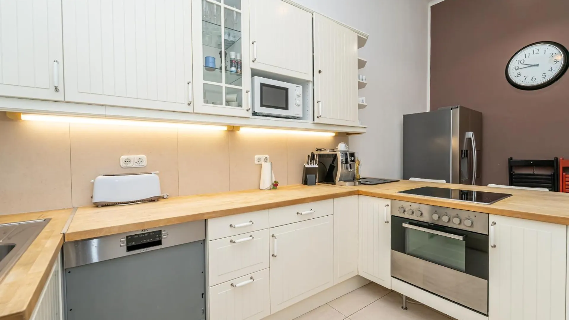 3 Bdr Heart Of Budapest Central Apartment 0*,  Hungary
