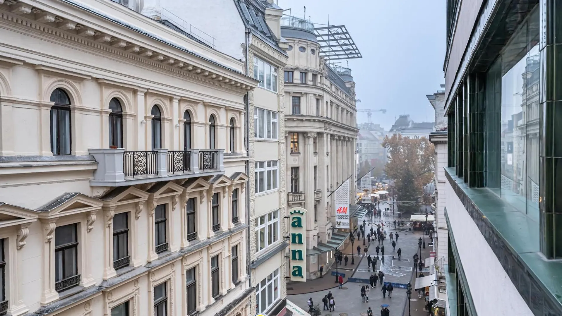3 Bdr Heart Of Budapest Central Apartment
